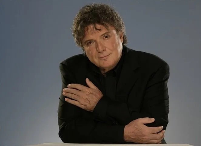 El artista español estará el viernes 22 en Villa Altagracia y el sábado 23 en Verón Punta Cana, donde cantará todas sus canciones románticas y compartirá algunas anécdotas de su vivencia.